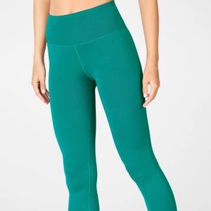 Fabletics High-Waisted Sculpknit Classic Legging NWT